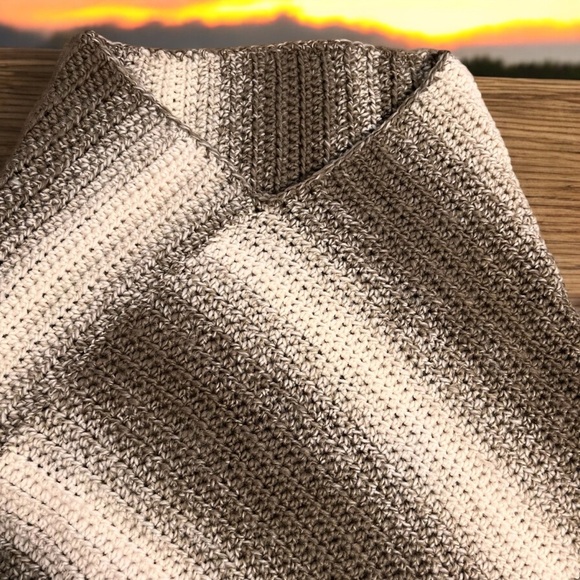 Vintage brown/ashbrown/creamy white poncho/shrug 75%acrylic/25%wool Soft & Warm - Picture 16 of 17